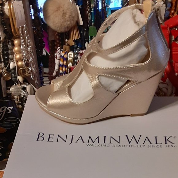 BENJAMIN WALK GOLD METALIC WEDGE PEEP TOE STRAP SANDALS - Picture 2 of 6